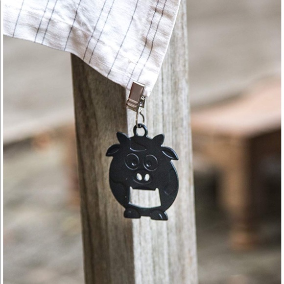 Barnyard Tablecloth Weights and Bottle Opener - Picture 3 of 7